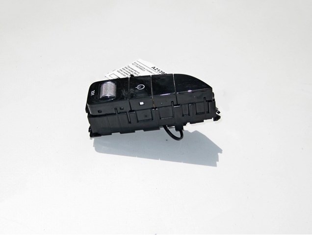 Блок кнопок центральної консолі A2139056603 MERCEDES
