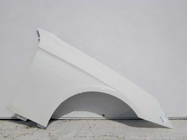 Крило переднє праве сіре-a2198800818 можливість встановлення на власному сто в місті луцьк A2198800818