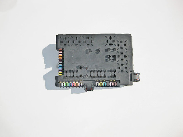 Блок управління сигналами SAM A2215450801 MERCEDES