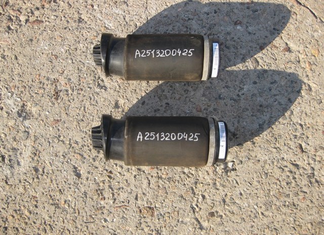 Пневмоподушка задня A2513200425 MERCEDES