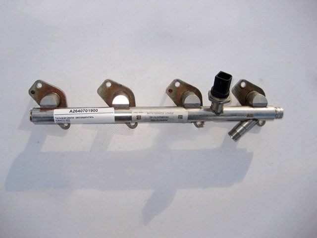 Розподільник палива A2640701900 MERCEDES
