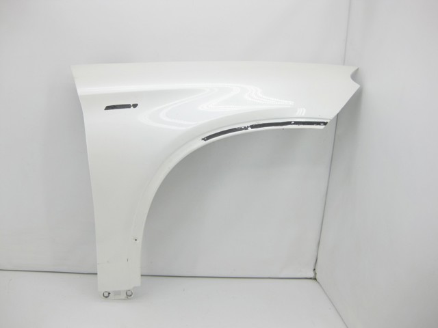 Переднє праве крило A2928800206 MERCEDES