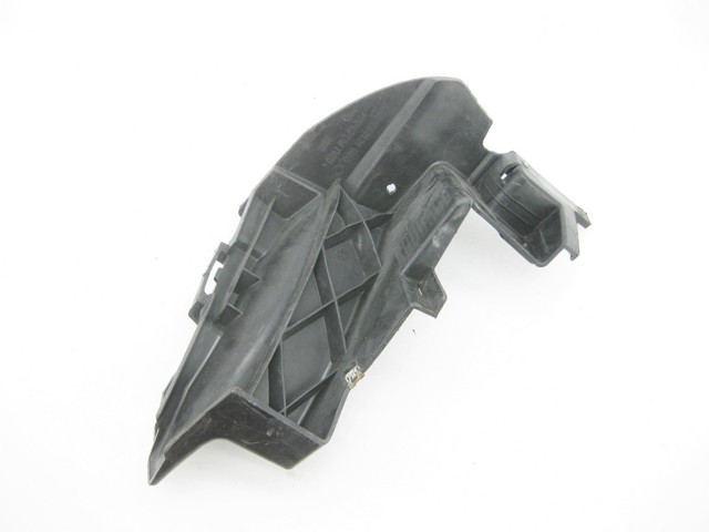 Переднє ікло бампера A2928850124 MERCEDES