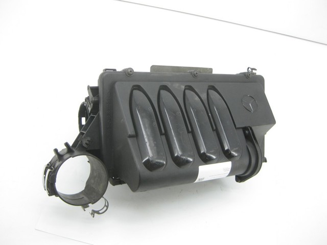 Корпус повітряного фільтра A6400900701 MERCEDES