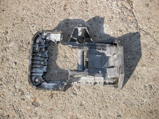 Піддон масляний картера двигуна A6420140502 MERCEDES