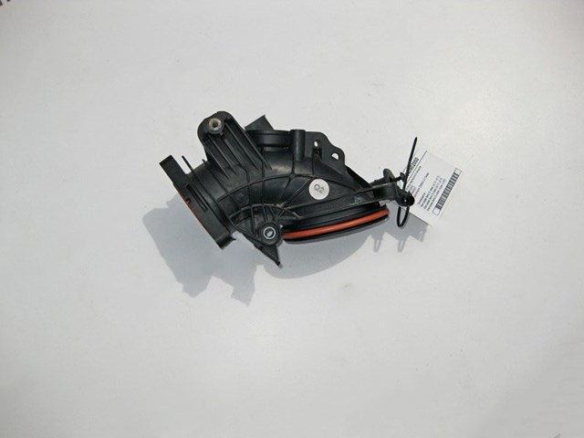 Патрубок дросельний A6540902000 MERCEDES