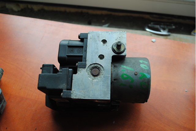 Блок управління АБС (ABS) 0265216850 TOYOTA