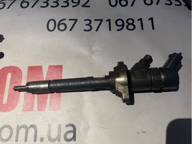 Форсунка вприску палива 0445110239 PEUGEOT