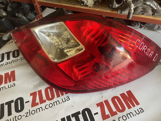 Ліхтар задній правий 13269051 OPEL