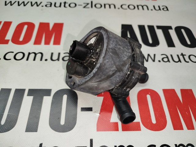 Насос системи охолодження 144B03731R RENAULT