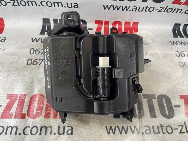 Бачок склоомивача 149040000C TESLA