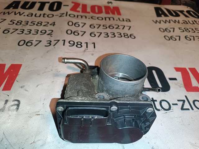 Заслінка повітряна 2203028071 TOYOTA