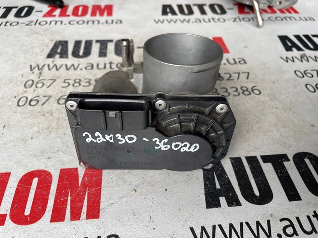 Дросільна заслінка в зборі 2203036020 TOYOTA