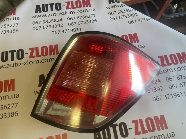 Задній правий стоп 24451840 OPEL