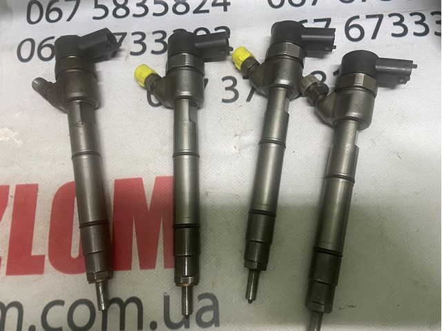 Форсунки електромагнітні 338002A110 HYUNDAI