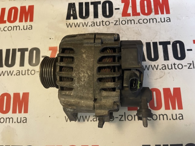 Авто генератор 373002A600 HYUNDAI