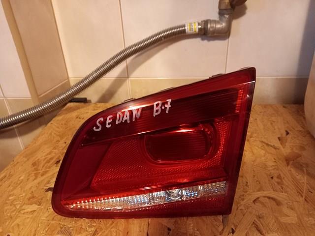 Ліхтар задній внутрішній правий 3AE945094J VAG
