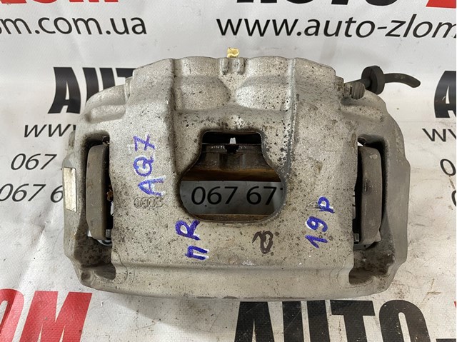 Супорт гальмівний, передній, правий 4G06BQ VAG