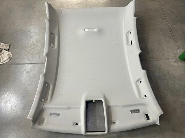 Оббивка кузова 4G5867506 VAG