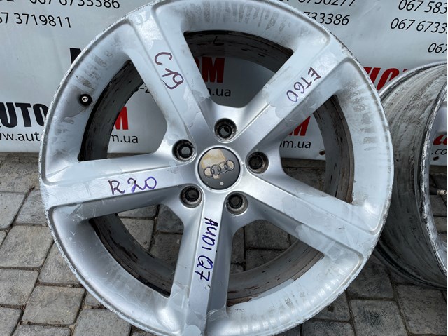Диски колісні литі (легкосплавні, титанові) 4L0601025H VAG