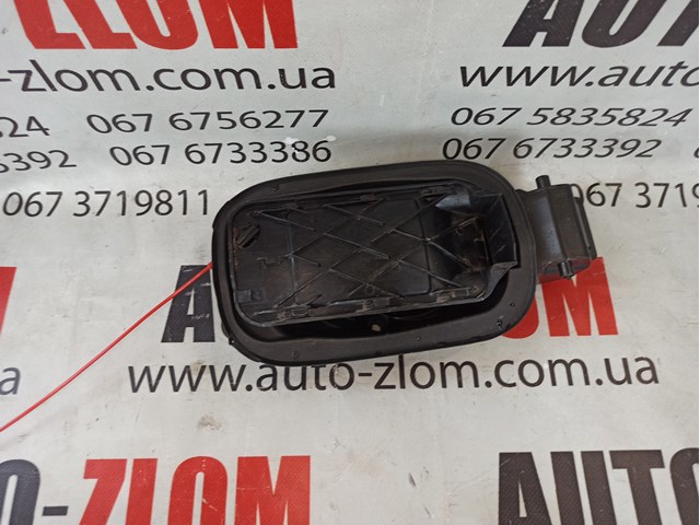 Заливна горловина бензобака 4M0809906D VAG