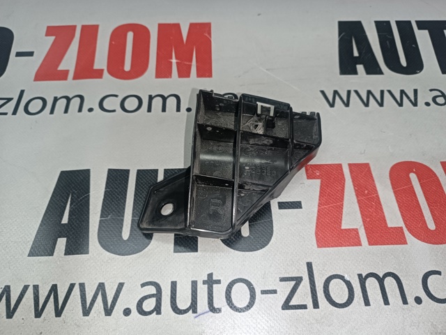Кронштейн бампера заднього, правий 5256248020 TOYOTA