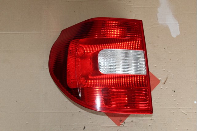 Задні ліхтарі 5L0945095 VAG