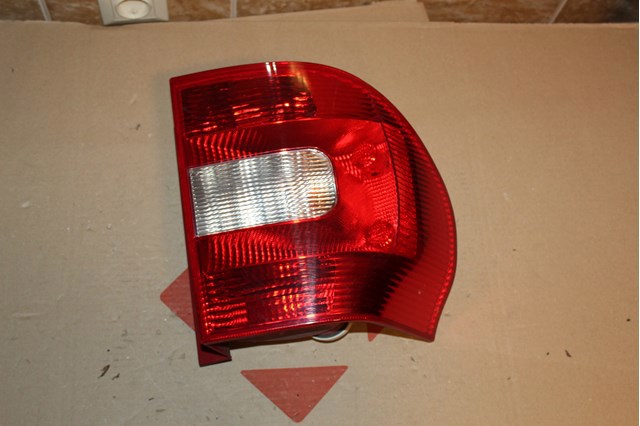 Задня ліва фара 5L0945096 VAG