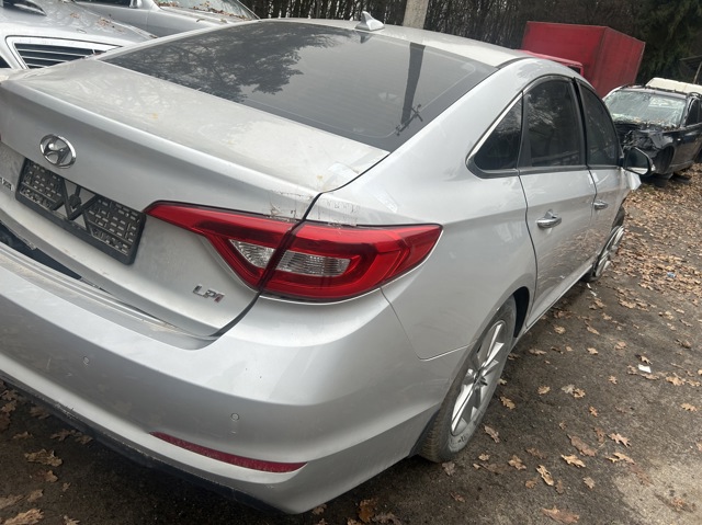 Крило заднє праве 71504C2C00 HYUNDAI
