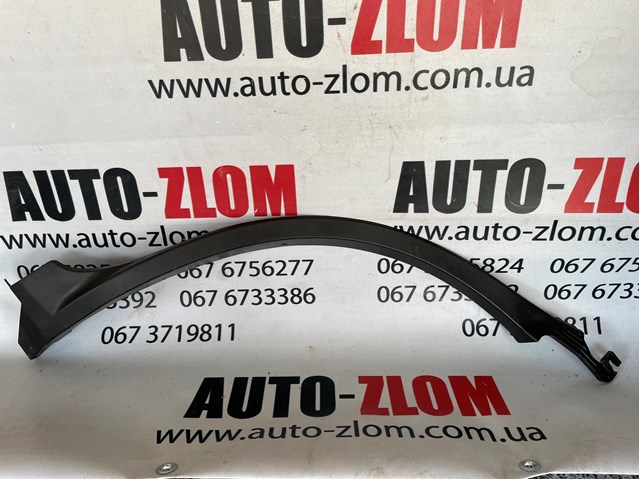 Накладка задніх дверей 7587478010 TOYOTA