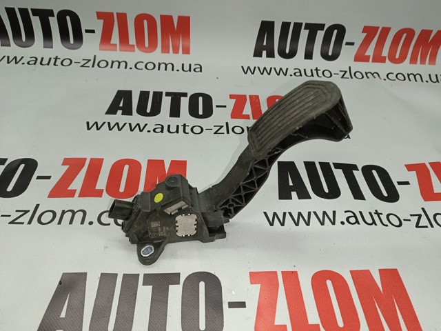 Педаль акселератора 781100W040 TOYOTA