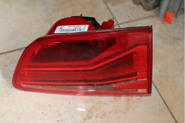 Задня ліва внутрішня фара 7N5945093G VAG