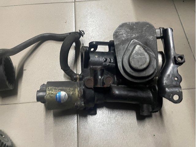 Блок дросельної заслінки 8973002310 OPEL