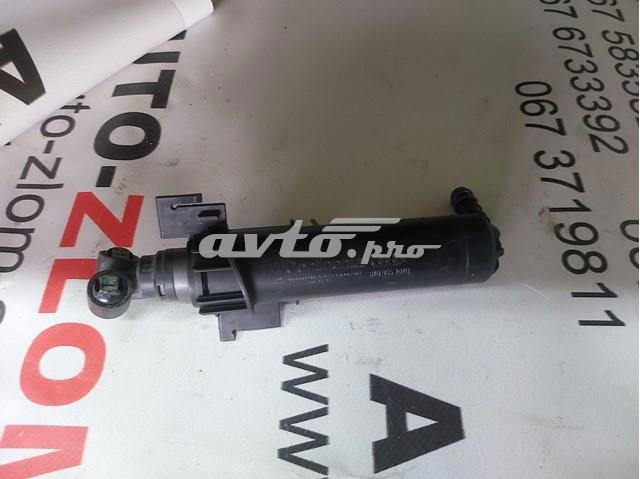 Сопло омивача фари передньої, лівої 8T0955101B VAG