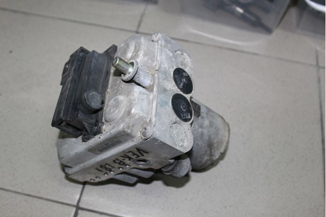 Блок керування АБС (ABS) 90468702 OPEL