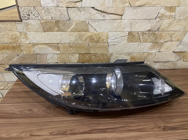 Фара правая 921023U210 HYUNDAI