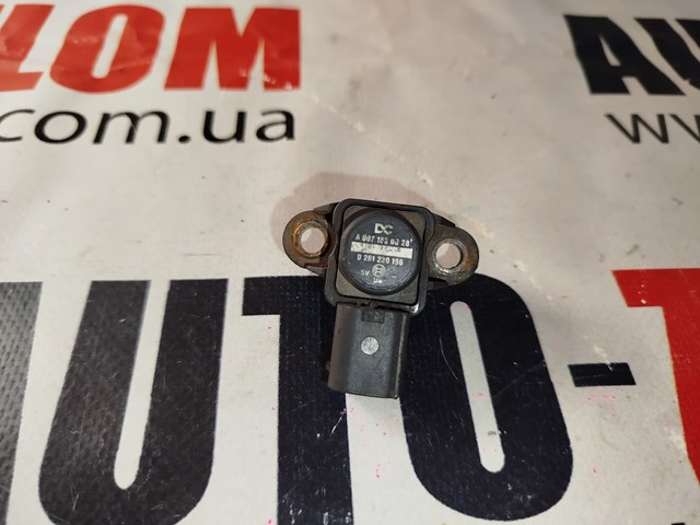Датчик тиску повітря A0071530028 MERCEDES