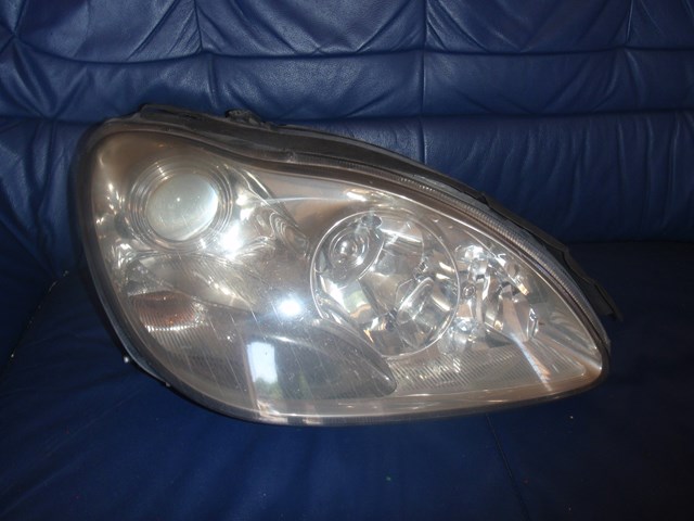 Фара основна права A2208200261 MERCEDES