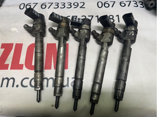 Форсунка інжектора A6110700587 MERCEDES