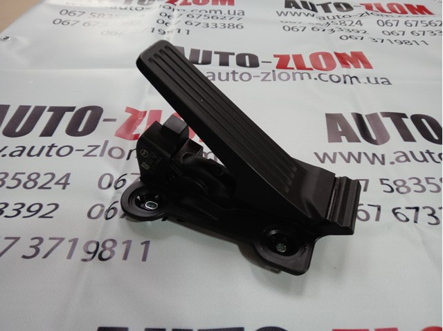 Педаль акселератора BCKN41600A MAZDA