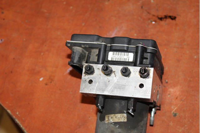 Блок управління АБС (ABS) EH46437A0 MAZDA