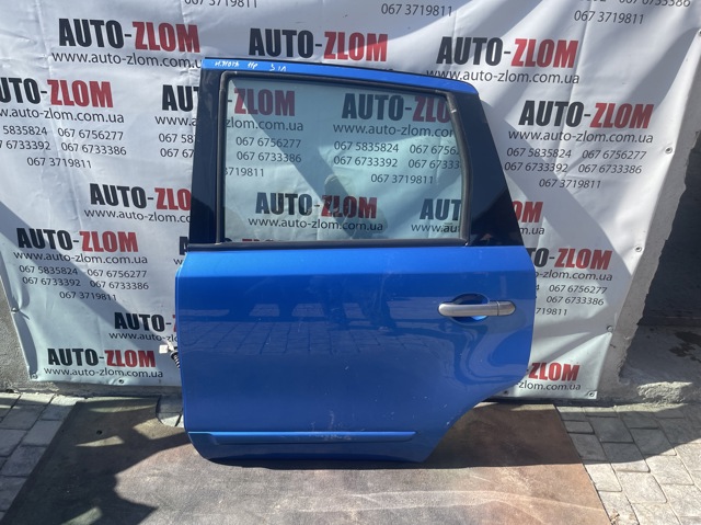 Двері задні H21019U0M0 NISSAN