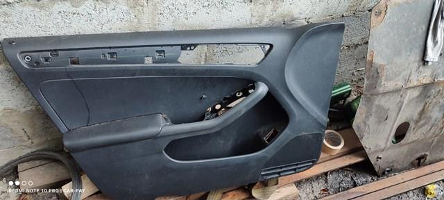 Обшивка дверей передніх лівих 5C7867011 VAG