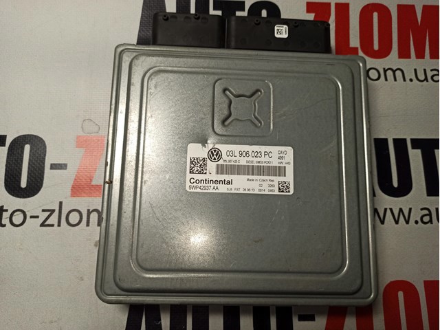 Блок двигуна 03L906023PC VAG