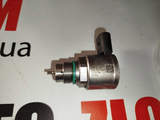 Регулятор тиску палива в паливній рейці 04L130764C VAG