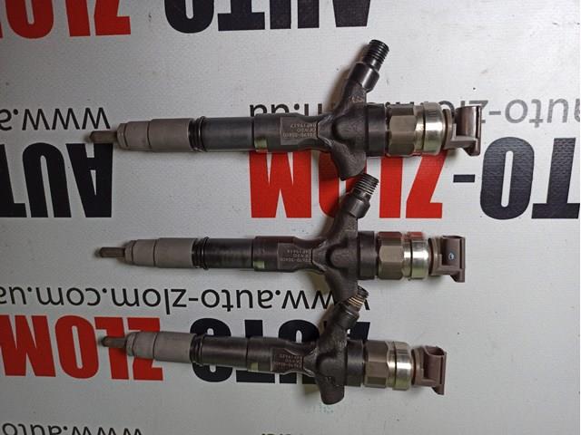 Форсунка паливна 2367030400 TOYOTA