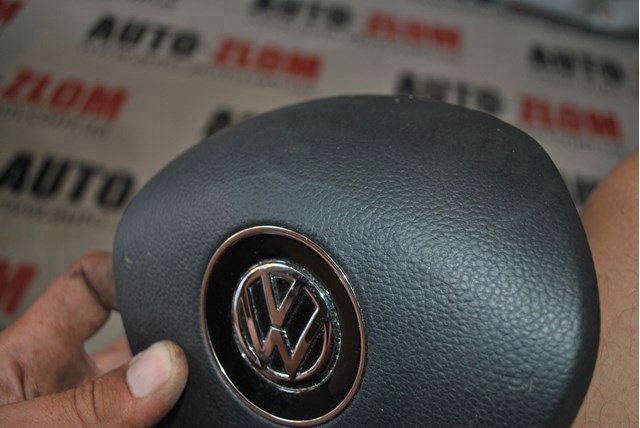 Airbag в мультируль 5G0880201S VAG