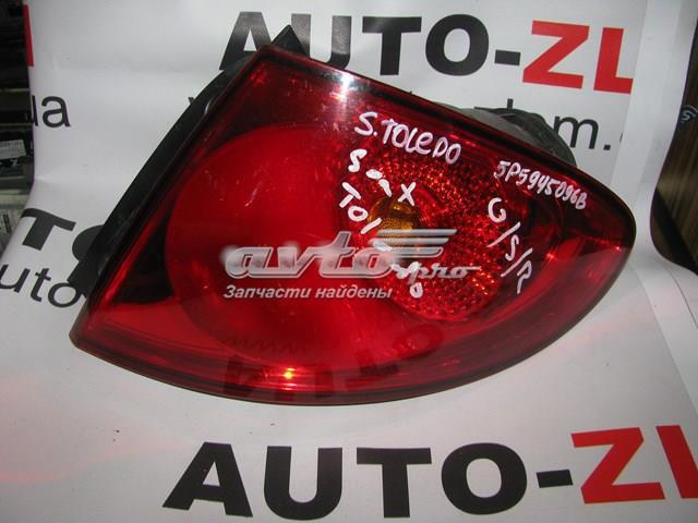 Задні ліхтарі 5P5945096B VAG