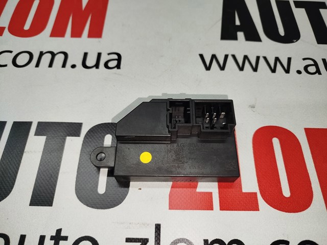 Електронний модуль рульової колонки 80A907705 VAG