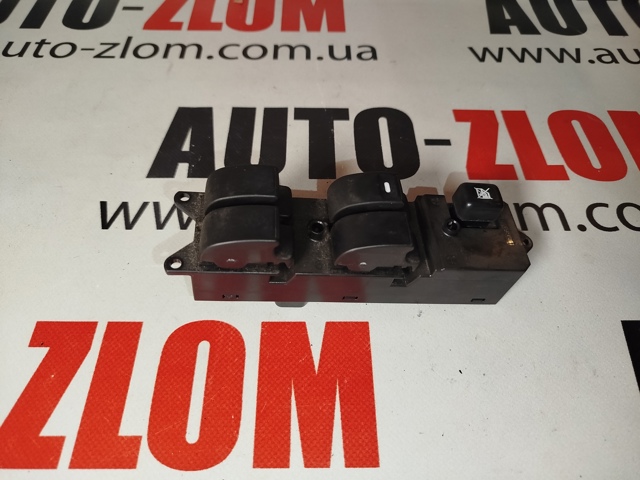 Кнопки переднього лівого склопід'ємника 8608A098 MITSUBISHI